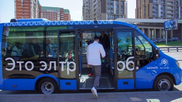 Собянин: к 2030 году число электробусов в Москве утроится