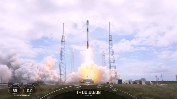 SpaceX запустила еще 53 интернет-спутника Starlink