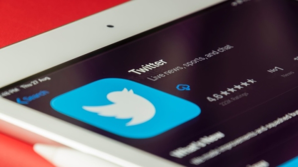 Маск: Apple угрожает убрать Twitter из App Store